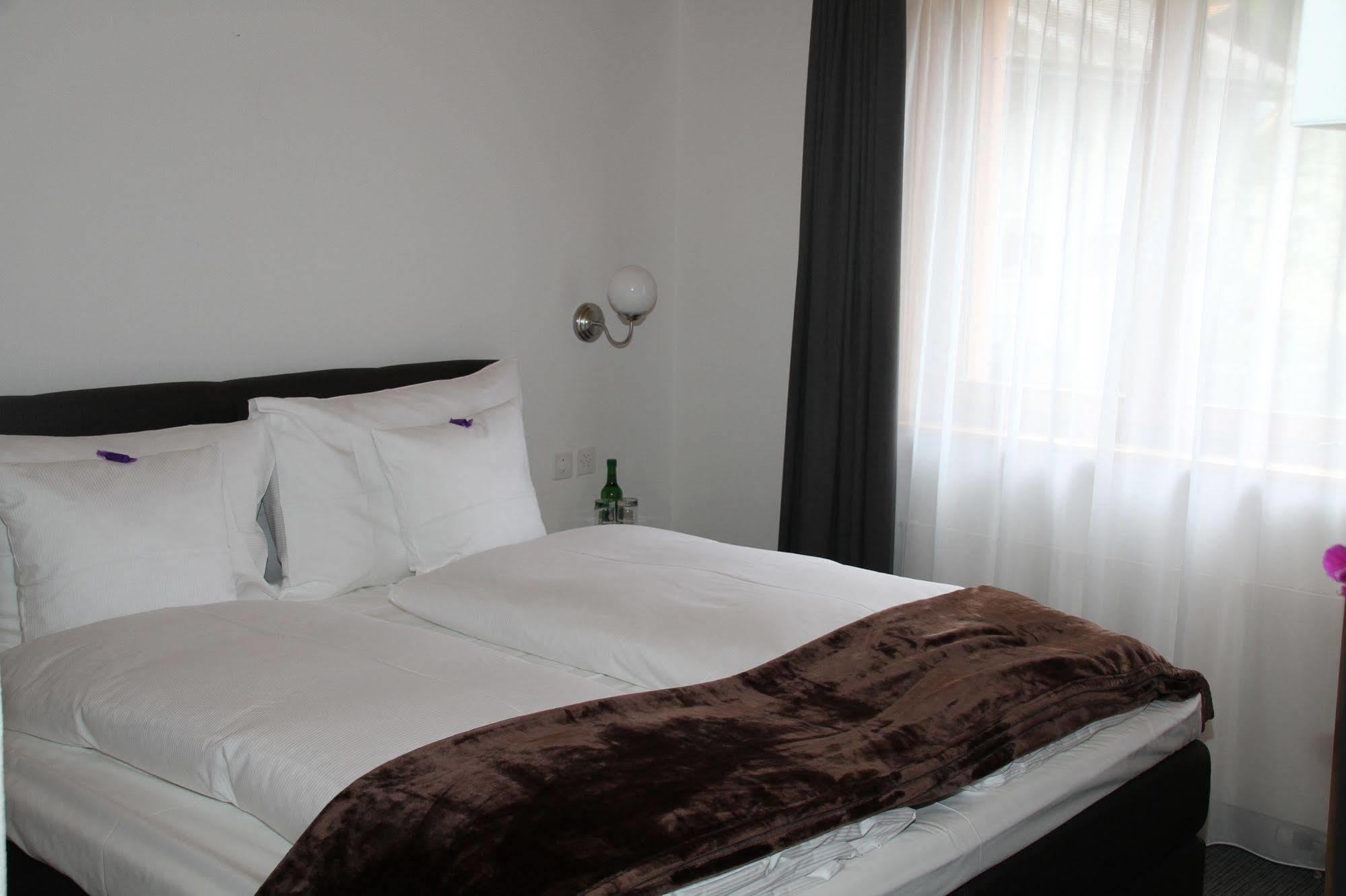 Hotel Sonnenhalde Wiesen Ngoại thất bức ảnh