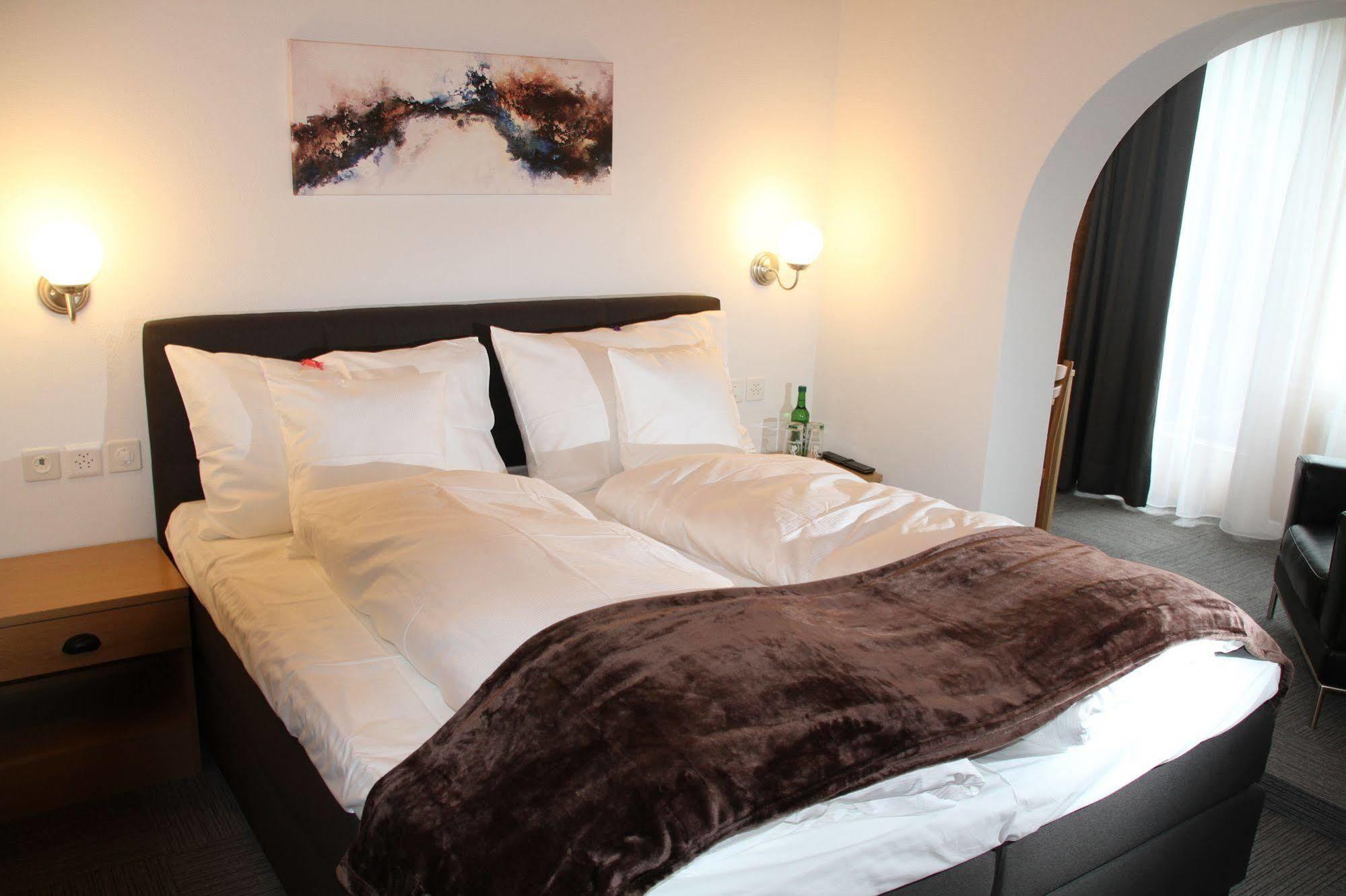 Hotel Sonnenhalde Wiesen Ngoại thất bức ảnh