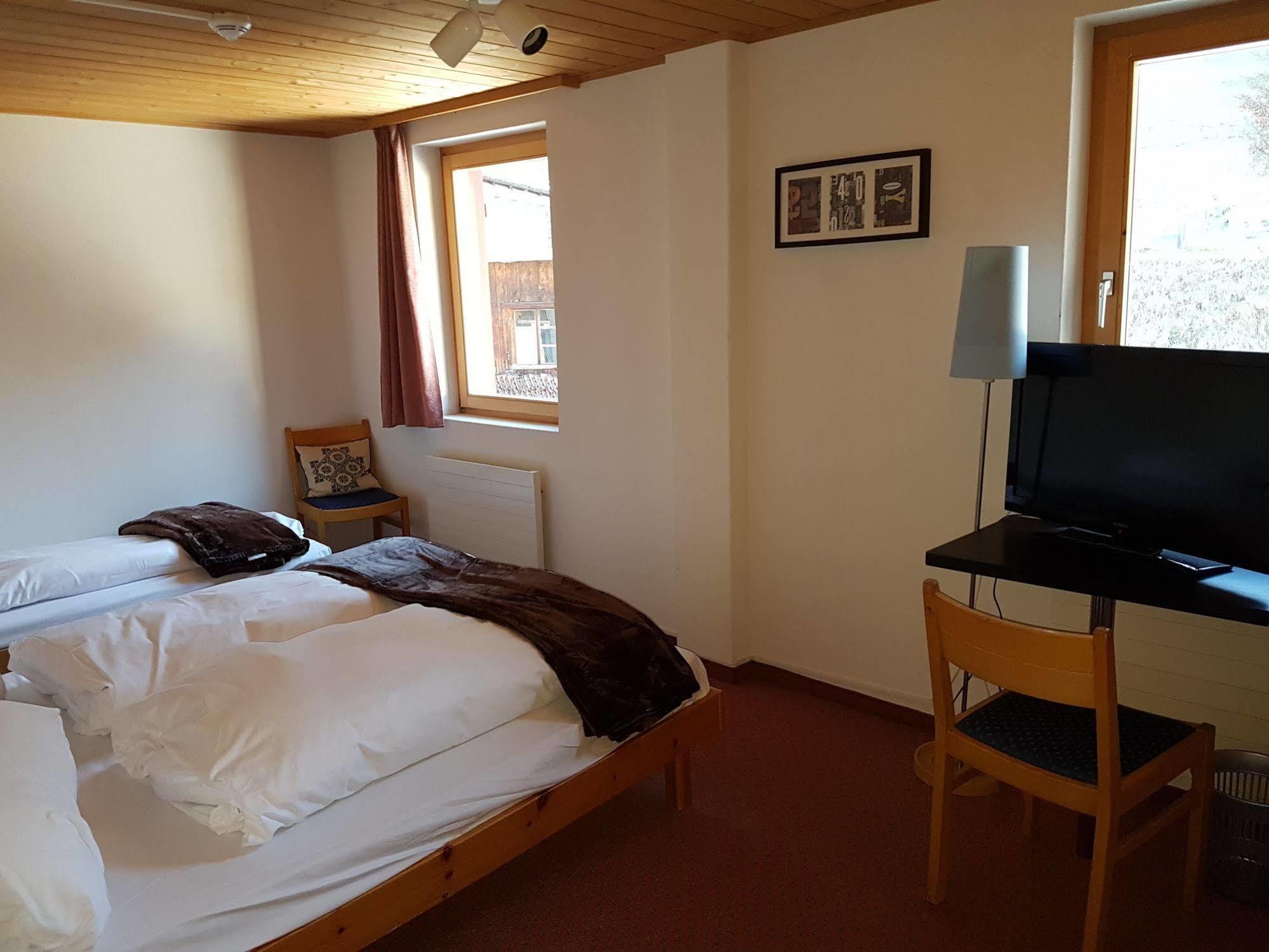 Hotel Sonnenhalde Wiesen Ngoại thất bức ảnh