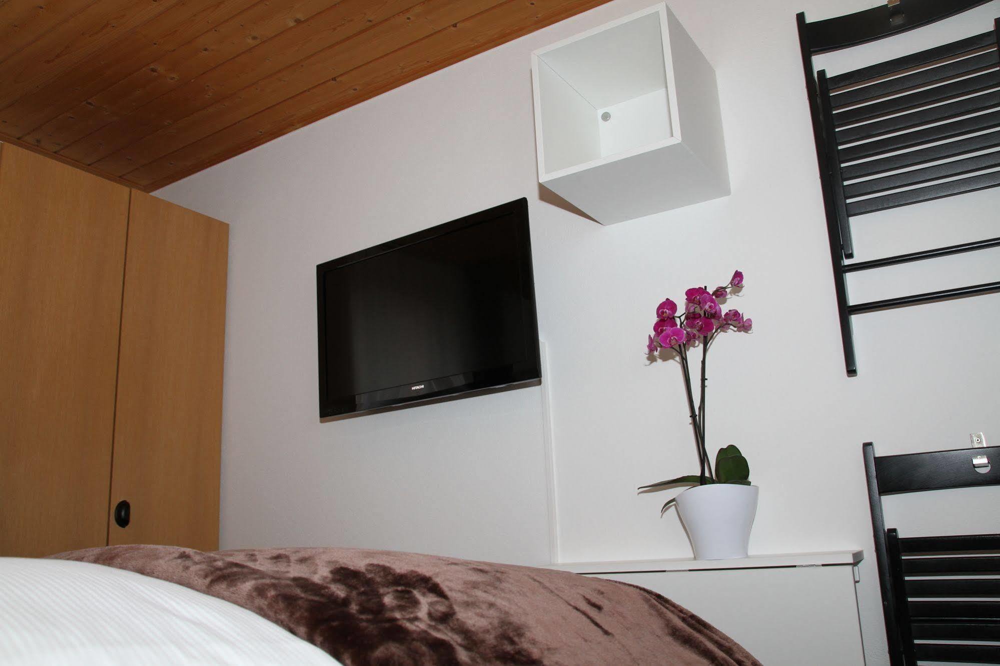 Hotel Sonnenhalde Wiesen Ngoại thất bức ảnh