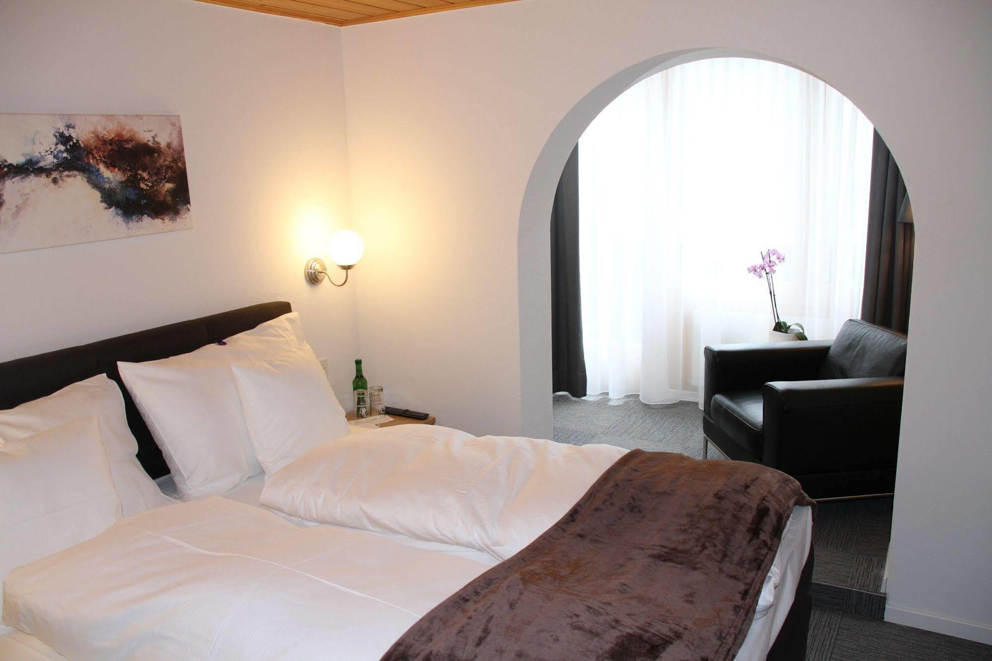 Hotel Sonnenhalde Wiesen Ngoại thất bức ảnh
